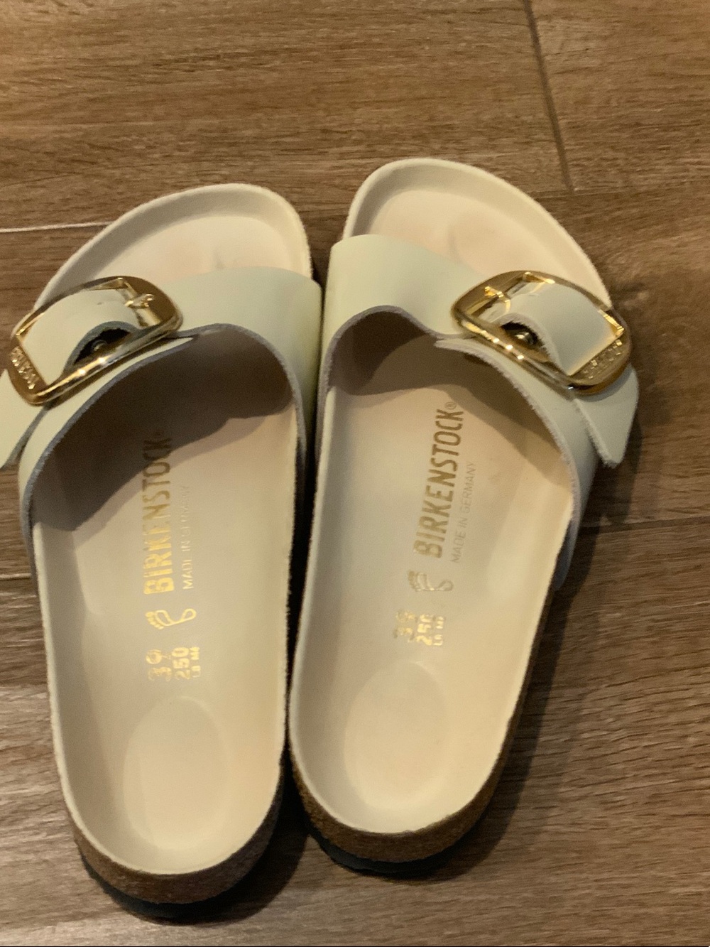 Birkenstock Madrid Big Buckle High Shine Oyster, Leather